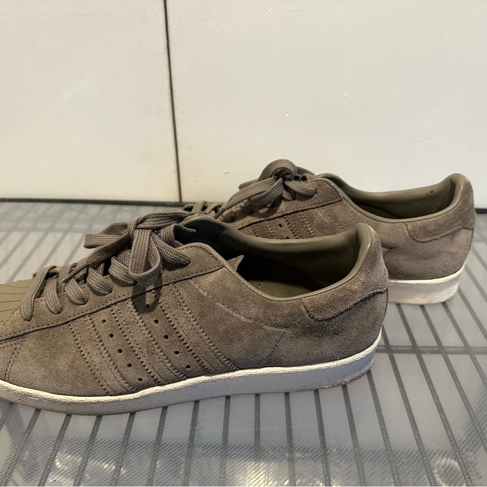Adidas La Marque Men's Khaki Suede Sneakers - Picture 3 of 9